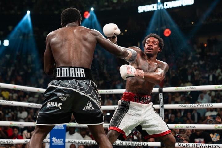 crawford-spence-fight-hafey (25)