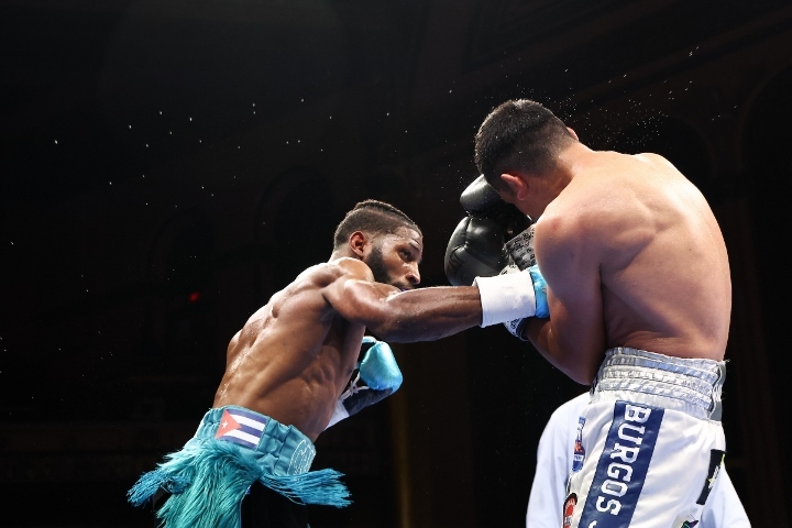 cruz-burgos-fight (6)