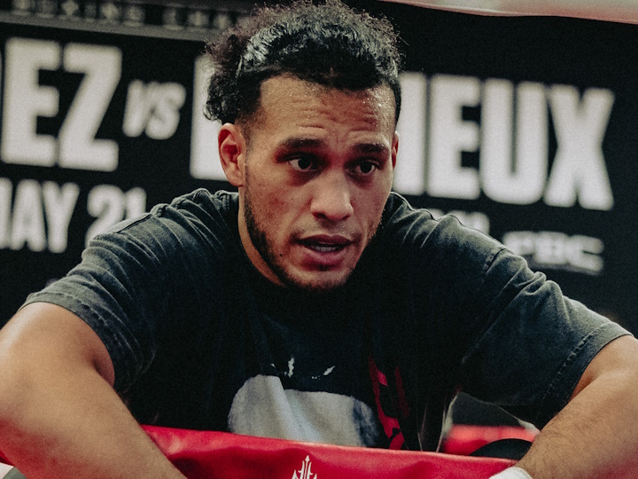 Benavidez: If Bayless Woulda Said Something About Clinches, Maybe