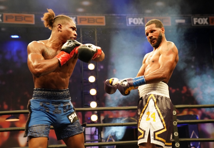 dirrell-davis-fight (29)