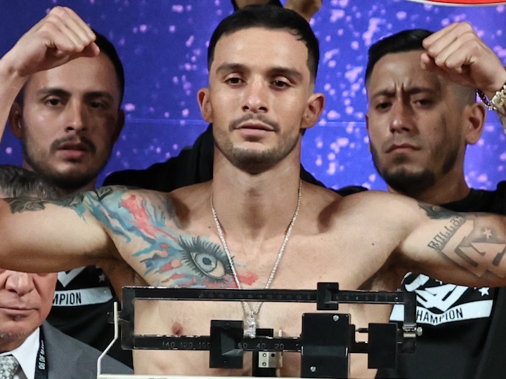 Photos Julio Cesar Martinez Vs Batista Spark Vs Valenzuela Fights Photos Julio Cesar Martinez Vs Batista Spark Vs Valenzuela Fights