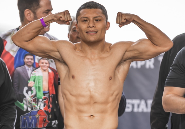 Isaac Cruz Drops Yuriorkis Gamboa Four Times, Stops Him in Fifth