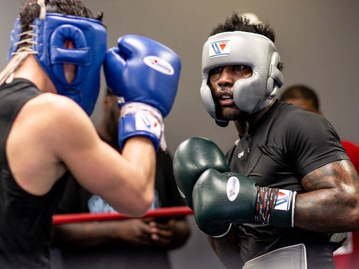 jermall-charlo-121222