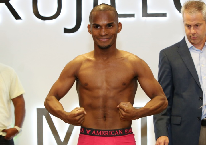 Jonathan Gonzalez Stops Armando Torres In 4th Round Of Telemundo Main Event - Boxing News