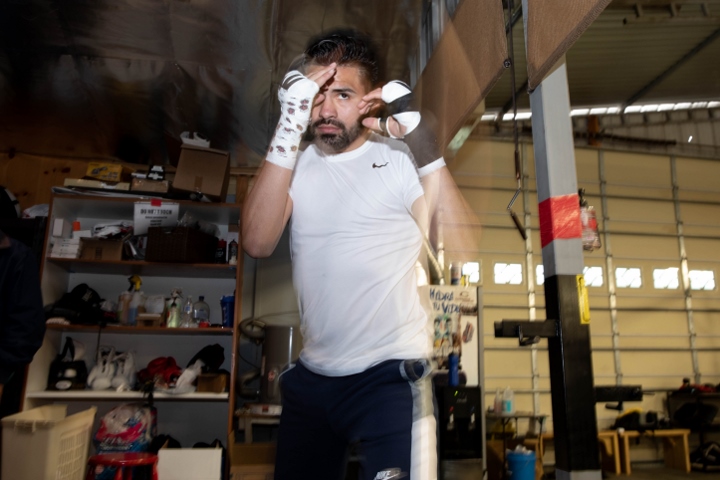 The countdown is on and WBC / WBO junior welterweight champion Jose Ramirez is 12 days away from the legacy of his undisputed bout against Josh Taylor, the IBF / WBA kingpin of Scotland. (photos by highest rank)