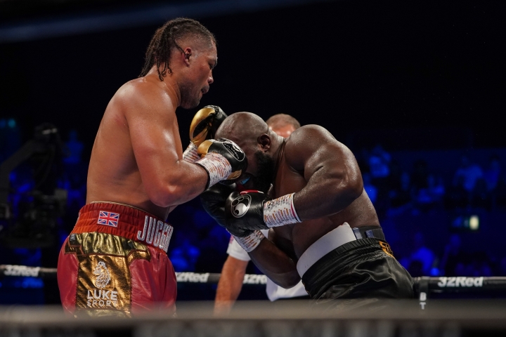 joyce-takam-fight (10)