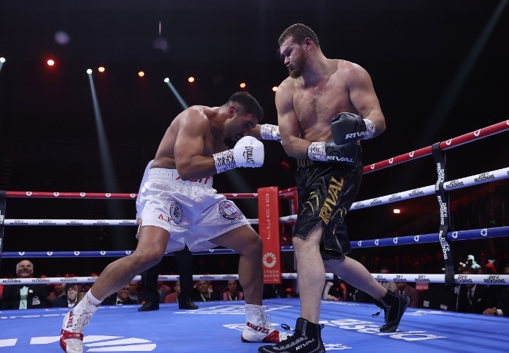 kabayel-makhmudov-fight (4)