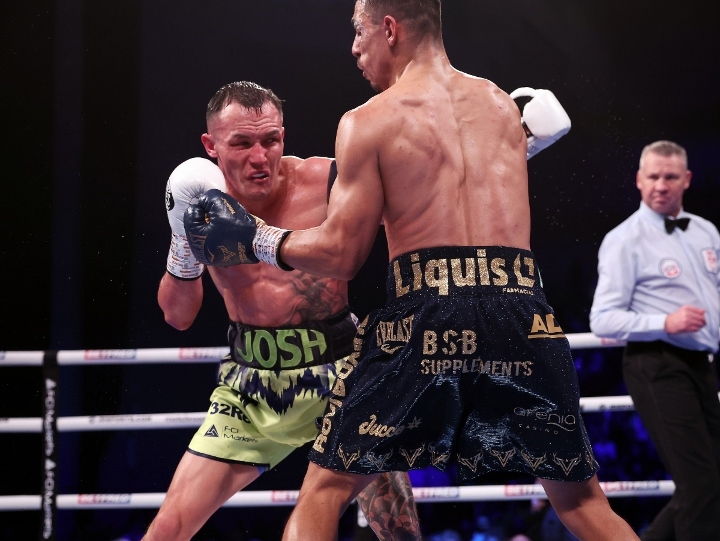 lopez-warrington-fight (12)