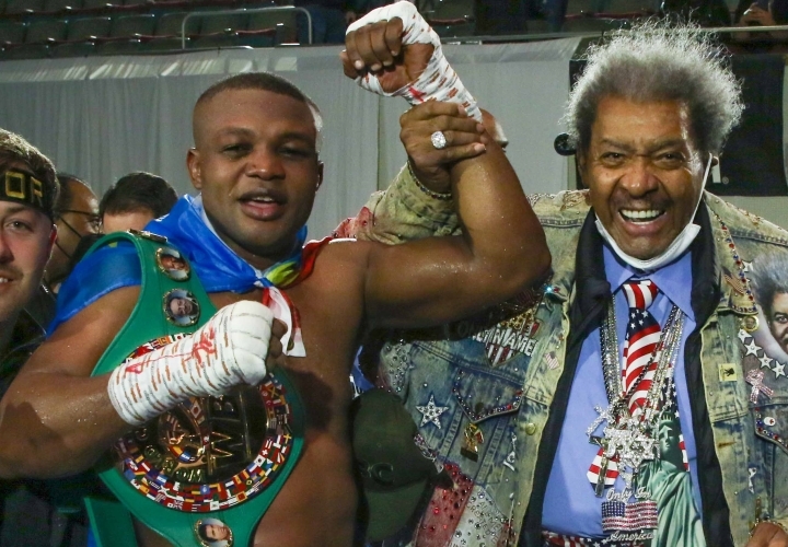 www.boxingscene.com