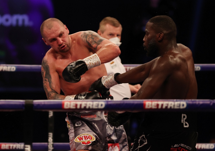 okolie-glowacki-fight (23)