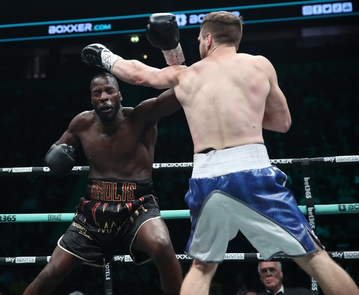 okolie-light-fight (5)