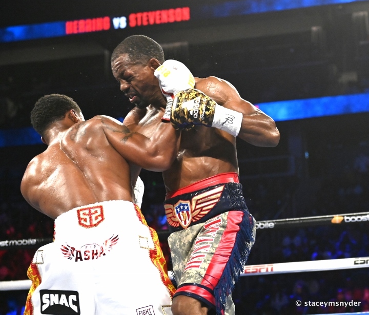 stevenson-herring-fight (30)