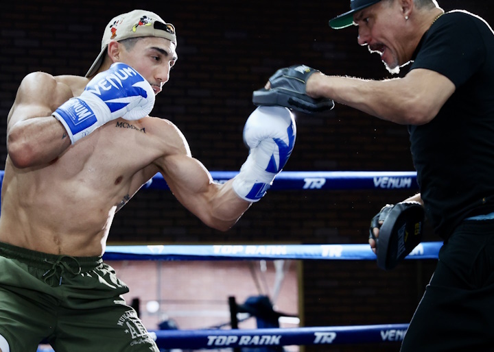 teofimo-lopez (5)_1707097046