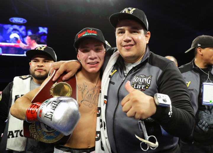 Oscar Valdez's Manager Strongly Feels Addition of Reynoso Was a Game Changer - Boxing News