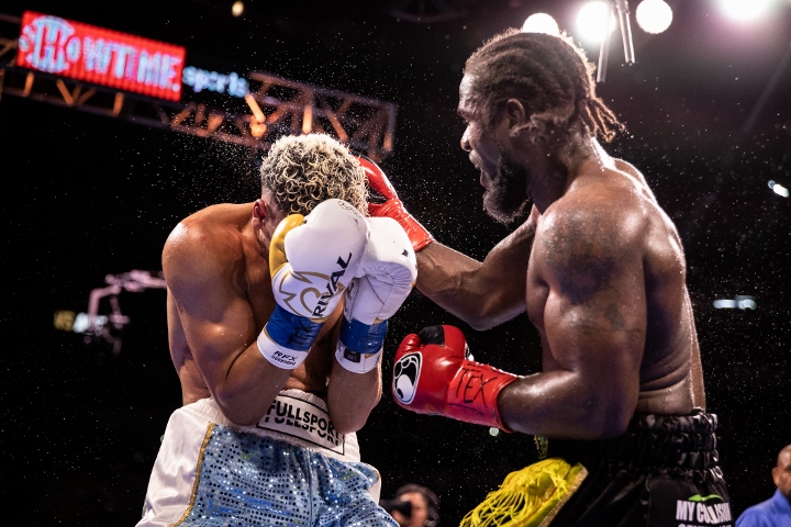 Arving Es Allergisk Photos: Amilcar Vidal Goes To War, Edges Aleem Over Ten Rounds - Boxing News