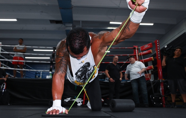 Photos Vitor Belfort Putting In Work For Oscar De La Hoya Showdown Tokyo Olympics 2021 Photos Vitor Belfort Putting In Work For Oscar De La Hoya Showdown Tokyo Olympics 2021